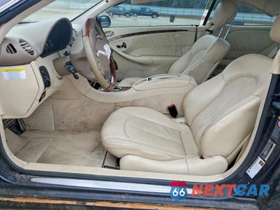 Zdjęcie 7 z 12 samochodu: 2008 MERCEDES-BENZ CLK 350 VIN:WDBTJ56H08F248938 - miniatura