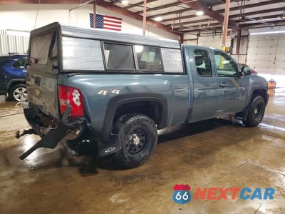 Trzecie zdjęcie samochodu z tyłu: 2009 CHEVROLET SILVERADO K1500 VIN:1GCEK19C39Z291735 - miniatura