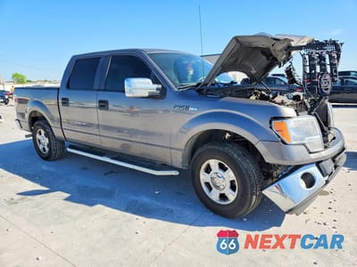 Czwarte zdjęcie samochodu z boku: 2011 FORD F150 SUPERCREW VIN:1FTEW1CM2BFA74562 - miniatura