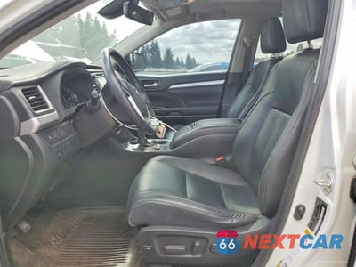 Zdjęcie 7 z 13 samochodu: 2019 TOYOTA HIGHLANDER XLE VIN:5TDJZRFH9KS620437 - miniatura