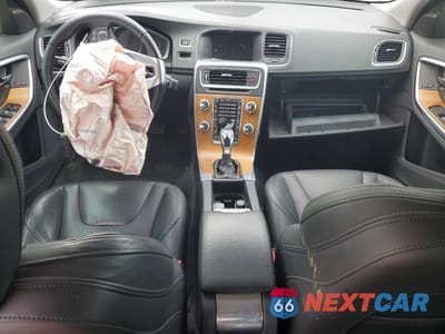 Zdjęcie 8 z 12 samochodu: 2016 VOLVO S60 PREMIER VIN:LYV402FK6GB105810 - miniatura