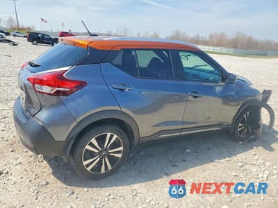 Trzecie zdjęcie samochodu z tyłu: 2019 NISSAN KICKS S VIN:3N1CP5CU9KL532313 - miniatura