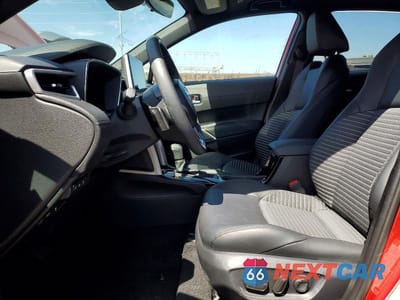 Zdjęcie 7 z 12 samochodu: 2025 TOYOTA COROLLA CROSS HYBRID XSE VIN:7MUFBABGXSV071040 - miniatura