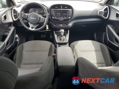 Zdjęcie 8 z 12 samochodu: 2023 KIA SOUL LX VIN:KNDJ23AUXP7863374 - miniatura
