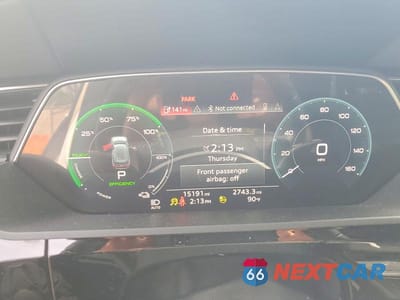 Zdjęcie 9 z 13 samochodu: 2023 AUDI E-TRON PREMIUM VIN:WA1AAAGE2PB024950 - miniatura