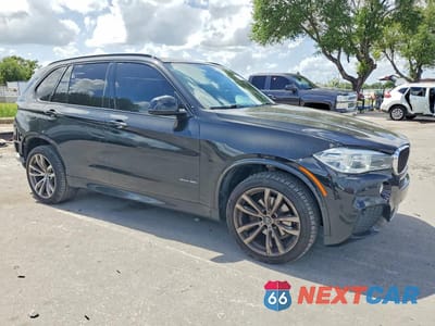 Czwarte zdjęcie samochodu z boku: 2016 BMW X5 SDRIVE35I VIN:5UXKR2C52G0R69700 - miniatura