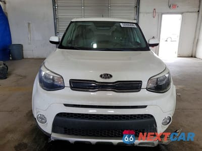 Piąte zdjęcie samochodu w środku: 2018 KIA SOUL + VIN:KNDJP3A59J7902960 - miniatura