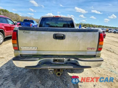 Zdjęcie 6 z 11 samochodu: 2004 GMC NEW SIERRA K1500 VIN:2GTEK19T841285141 - miniatura