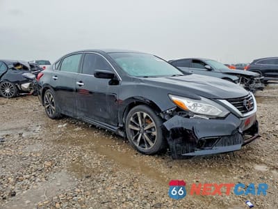 Czwarte zdjęcie samochodu z boku: 2016 NISSAN ALTIMA 2.5 SR VIN:1N4AL3AP4GC287236 - miniatura