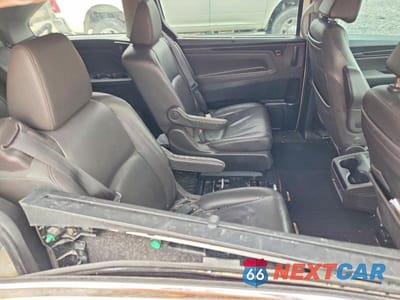 Zdjęcie 11 z 13 samochodu: 2018 HONDA ODYSSEY VIN:5FNRL6H76JB032313 - miniatura