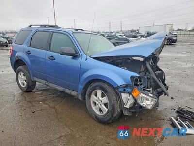 Czwarte zdjęcie samochodu z boku: 2009 FORD ESCAPE XLT VIN:1FMCU03G09KA82576 - miniatura