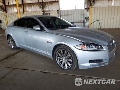 Czwarte zdjęcie samochodu z boku: 2013 JAGUAR XF VIN:SAJWA0ES3DPS73384 - miniatura