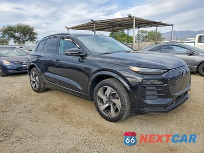 Czwarte zdjęcie samochodu z boku: 2025 AUDI Q6 E-TRON PREMIUM PLUS VIN:WA124BGF6SA058981 - miniatura