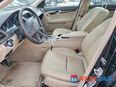 Zdjęcie 7 z 12 samochodu: 2009 MERCEDES-BENZ C 300 4MATIC VIN:WDDGF81X69F249197 - miniatura