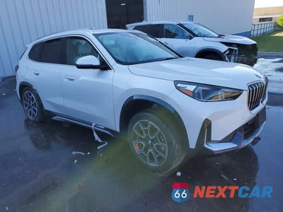 Czwarte zdjęcie samochodu z boku: 2026 BMW X1 XDRIVE28I VIN:WBX73EF02T5460586 - miniatura