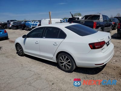 Drugie zdjęcie samochodu z przodu: 2018 VOLKSWAGEN JETTA SE VIN:3VWDB7AJ8JM261707 - miniatura