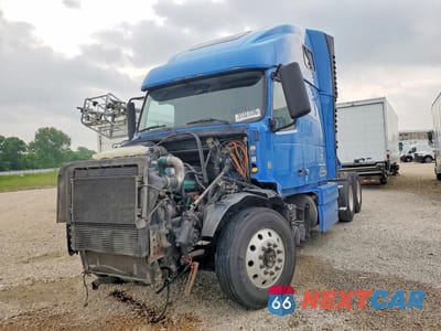 Drugie zdjęcie samochodu z przodu: 2009 VOLVO VNL SEMI TRUCK VIN:4V4NC9EJ99N281657 - miniatura