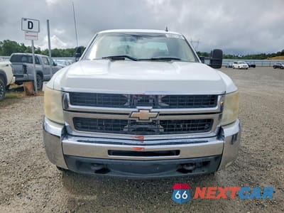 Piąte zdjęcie samochodu w środku: 2008 CHEVROLET SILVERADO C2500 HEAVY DUTY VIN:1GCHC29KX8E175364 - miniatura