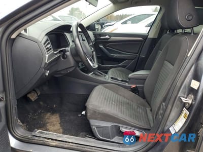 Zdjęcie 7 z 11 samochodu: 2022 VOLKSWAGEN JETTA S VIN:3VWCM7BU5NM031806 - miniatura