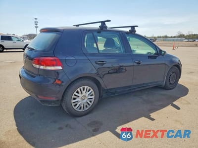 Trzecie zdjęcie samochodu z tyłu: 2014 VOLKSWAGEN GOLF VIN:WVWDB7AJ7EW004935 - miniatura