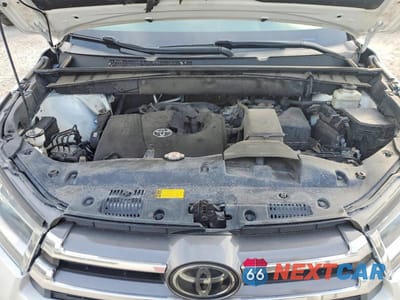 Zdjęcie 12 z 13 samochodu: 2018 TOYOTA HIGHLANDER LIMITED VIN:5TDDZRFH4JS865836 - miniatura