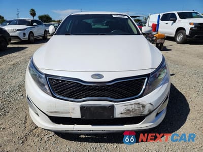 Piąte zdjęcie samochodu w środku: 2014 KIA OPTIMA LX VIN:KNAGM4A75E5496121 - miniatura
