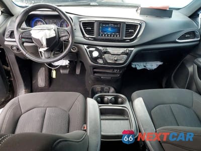 Zdjęcie 8 z 12 samochodu: 2018 CHRYSLER PACIFICA TOURING PLUS VIN:2C4RC1FG5JR306160 - miniatura