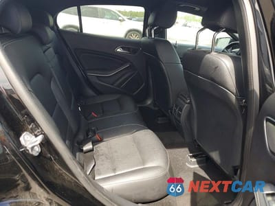 Zdjęcie 10 z 12 samochodu: 2019 MERCEDES-BENZ GLA 250 VIN:WDCTG4EB9KU018738 - miniatura
