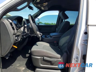 Zdjęcie 7 z 11 samochodu: 2023 RAM 2500 VIN:3C6UR5CJ6PG539356 - miniatura