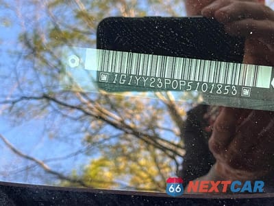 Zdjęcie 10 z 12 samochodu: 1993 CHEV CORVETTE VIN:1G1YY23P0P5101853 - miniatura