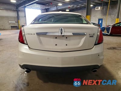 Zdjęcie 6 z 12 samochodu: 2012 LINCOLN MKS VIN:1LNHL9DR1CG806587 - miniatura