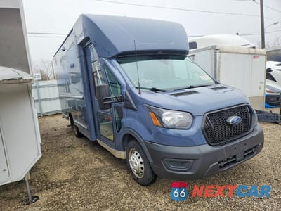 Czwarte zdjęcie samochodu z boku: 2021 FORD TRANSIT T-350 STEP VAN ** CLN TITLE * PRI FLEET * DRIVESHAFT DISCONNECTED ** VIN:1FDDF6P86MKA68971 - miniatura