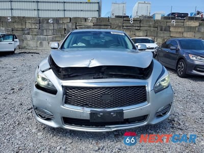 Piąte zdjęcie samochodu w środku: 2015 INFINITI Q70L 3.7 VIN:JN1BY1PP1FM601092 - miniatura