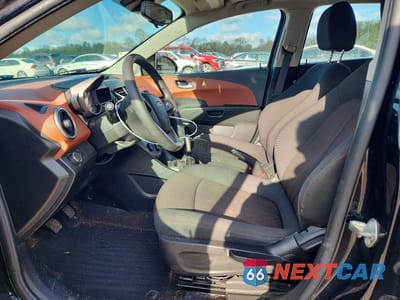 Zdjęcie 7 z 12 samochodu: 2015 CHEVROLET SONIC LT VIN:1G1JD6SB1F4139283 - miniatura