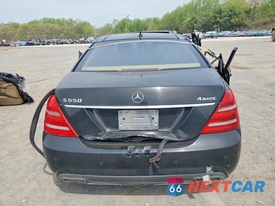 Zdjęcie 6 z 13 samochodu: 2013 MERCEDES-BENZ S 550 4MATIC VIN:WDDNG9EB3DA502216 - miniatura