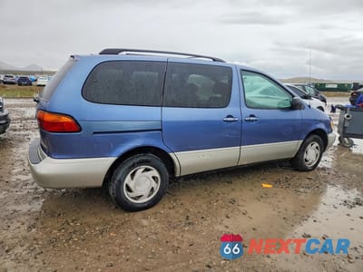 Trzecie zdjęcie samochodu z tyłu: 1999 TOYOTA SIENNA XLE VIN:4T3ZF13C6XU163890 - miniatura