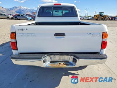 Zdjęcie 6 z 12 samochodu: 2002 TOYOTA TACOMA DOUBLE CAB VIN:5TEHN72N22Z013079 - miniatura