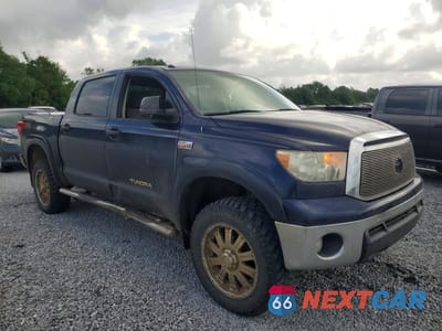 Czwarte zdjęcie samochodu z boku: 2012 TOYOTA TUNDRA CREWMAX SR5 VIN:5TFDW5F17CX265121 - miniatura