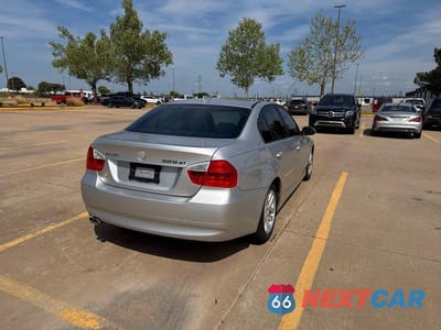 Czwarte zdjęcie samochodu z boku: 2006 BMW 325 XI VIN:WBAVD13516KV11749 - miniatura