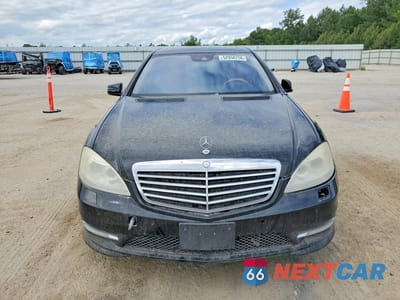 Piąte zdjęcie samochodu w środku: 2011 MERCEDES-BENZ S 550 4MATIC VIN:WDDNG8GB6BA374817 - miniatura