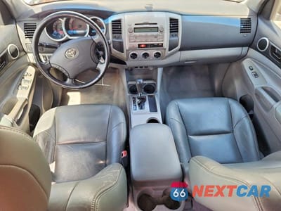 Zdjęcie 8 z 13 samochodu: 2011 TOYOTA TACOMA DOUBLE CAB VIN:5TFJX4CN4BX009566 - miniatura