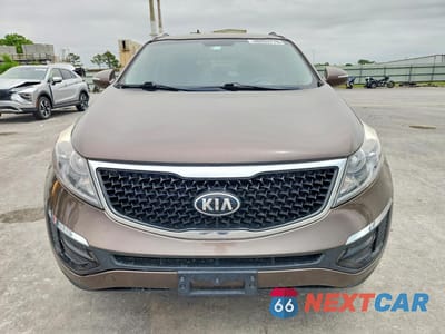 Piąte zdjęcie samochodu w środku: 2015 KIA SPORTAGE LX VIN:KNDPB3AC2F7719785 - miniatura