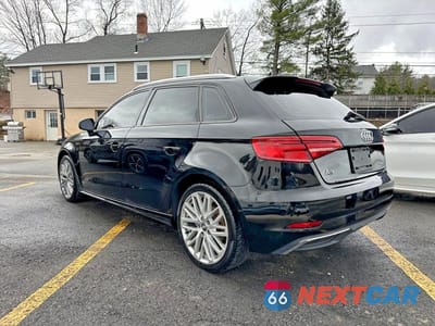 Drugie zdjęcie samochodu z przodu: 2018 AUDI A3 E-TRON PREMIUM VIN:WAUUPBFFXJA114035 - miniatura