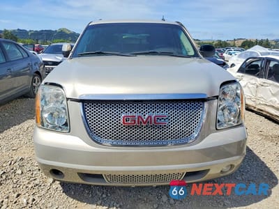 Piąte zdjęcie samochodu w środku: 2010 GMC YUKON SLE VIN:1GKUCAE01AR250839 - miniatura