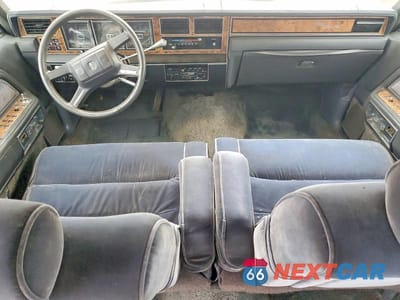 Zdjęcie 8 z 13 samochodu: 1985 LINCOLN TOWN CAR VIN:1LNBP96F8FY691028 - miniatura