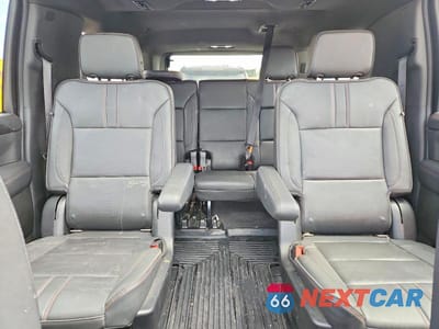 Zdjęcie 10 z 13 samochodu: 2022 CHEVROLET SUBURBAN K1500 RST VIN:1GNSKEKD5NR220535 - miniatura