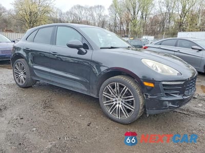 Czwarte zdjęcie samochodu z boku: 2016 PORSCHE MACAN S VIN:WP1AB2A58GLB49154 - miniatura