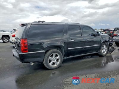 Trzecie zdjęcie samochodu z tyłu: 2013 CHEVROLET SUBURBAN C1500 LTZ VIN:1GNSCKE07DR367698 - miniatura