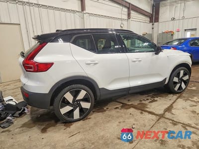 Trzecie zdjęcie samochodu z tyłu: 2023 VOLVO XC40 RECHARGE ULTIMATE VIN:YV4ED3UM7P2092647 - miniatura