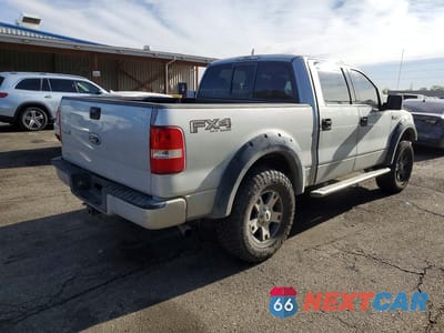 Trzecie zdjęcie samochodu z tyłu: 2004 FORD F150 SUPERCREW VIN:1FTPW14524KB13385 - miniatura
